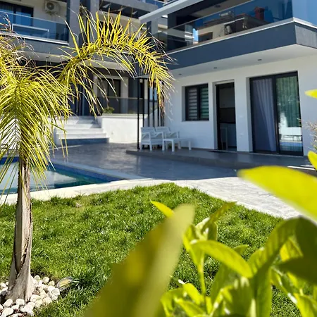 Platinum With Pool * Kallithea (Chalkidiki)