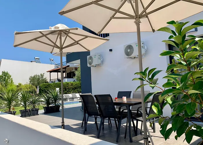 Platinum With Pool *