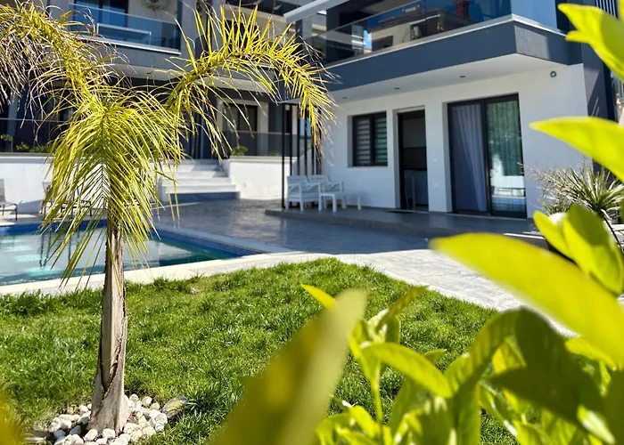 Platinum With Pool * Kallithea (Chalkidiki)